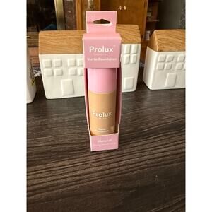 NIB Prolux Cosmetics Natural Matte Foundation 1.35 Fl.Oz